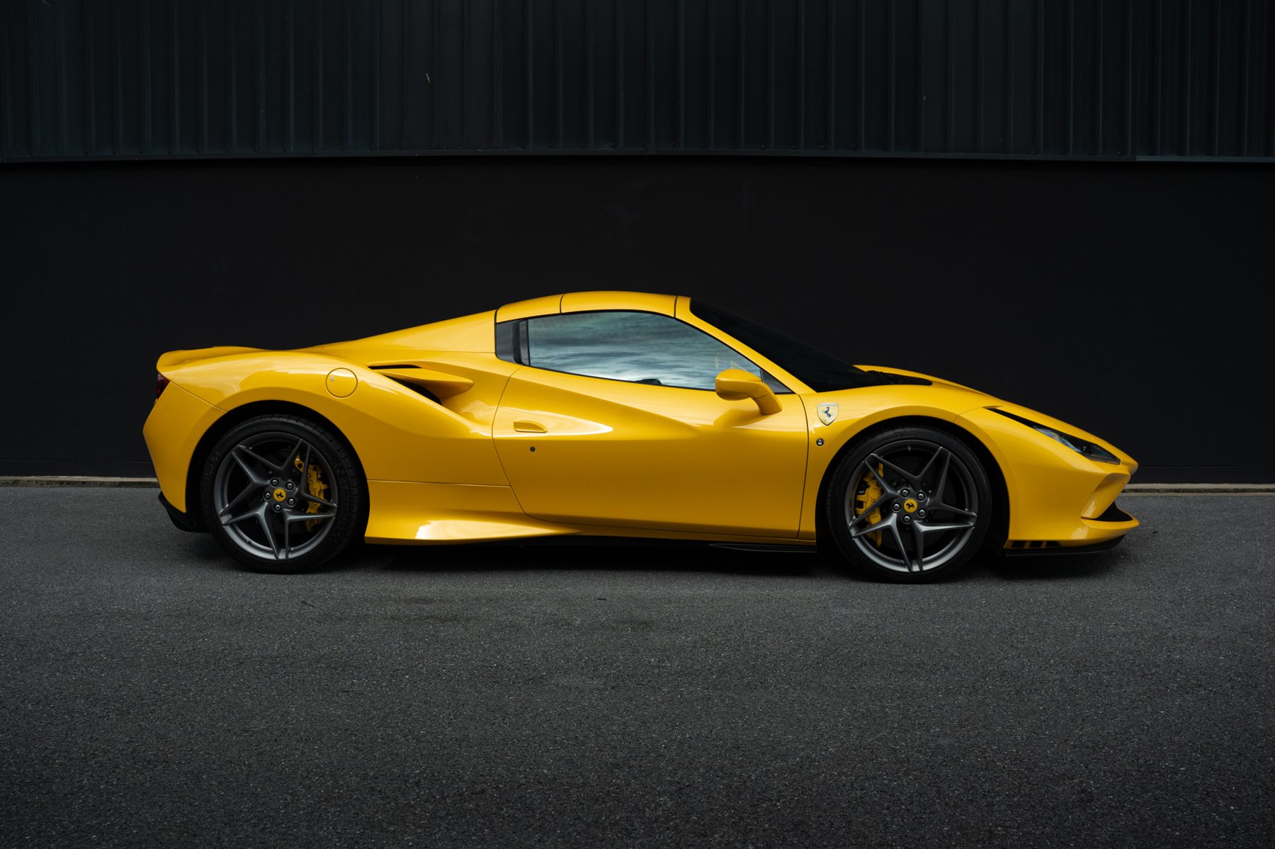 Ferrari F8 Spider — Tri-Coat Yellow (1)