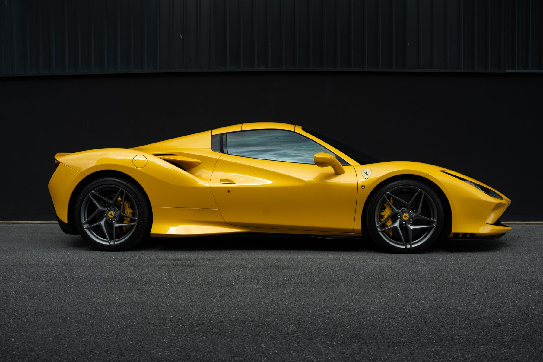 Ferrari F8 Spider — Tri-Coat Yellow (2)