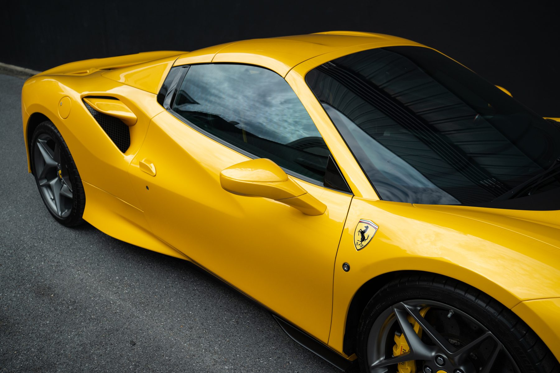 Ferrari F8 Spider — Tri-Coat Yellow (12)