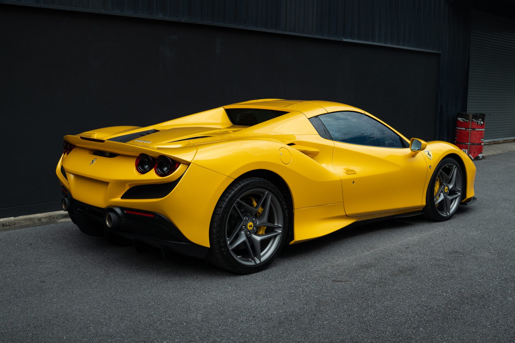 Ferrari F8 Spider — Tri-Coat Yellow (17)