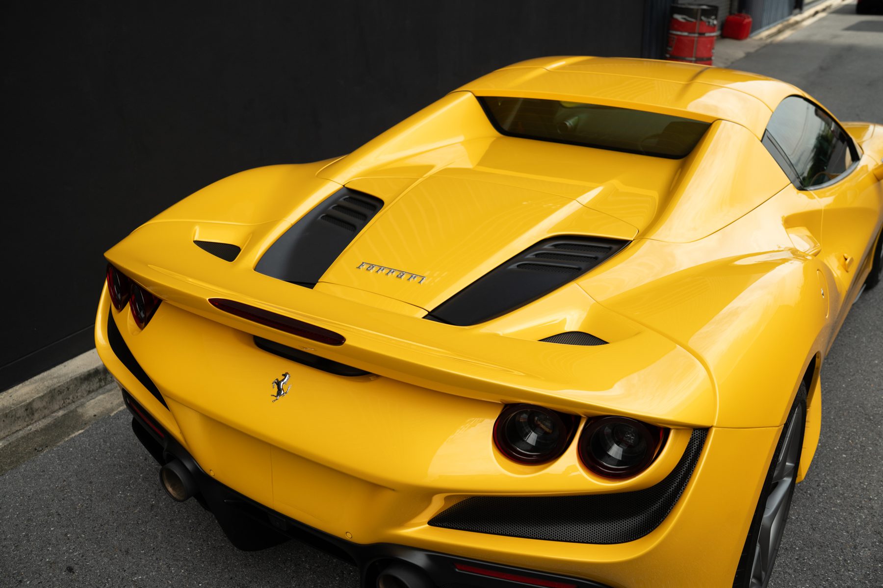 Ferrari F8 Spider — Tri-Coat Yellow (19)