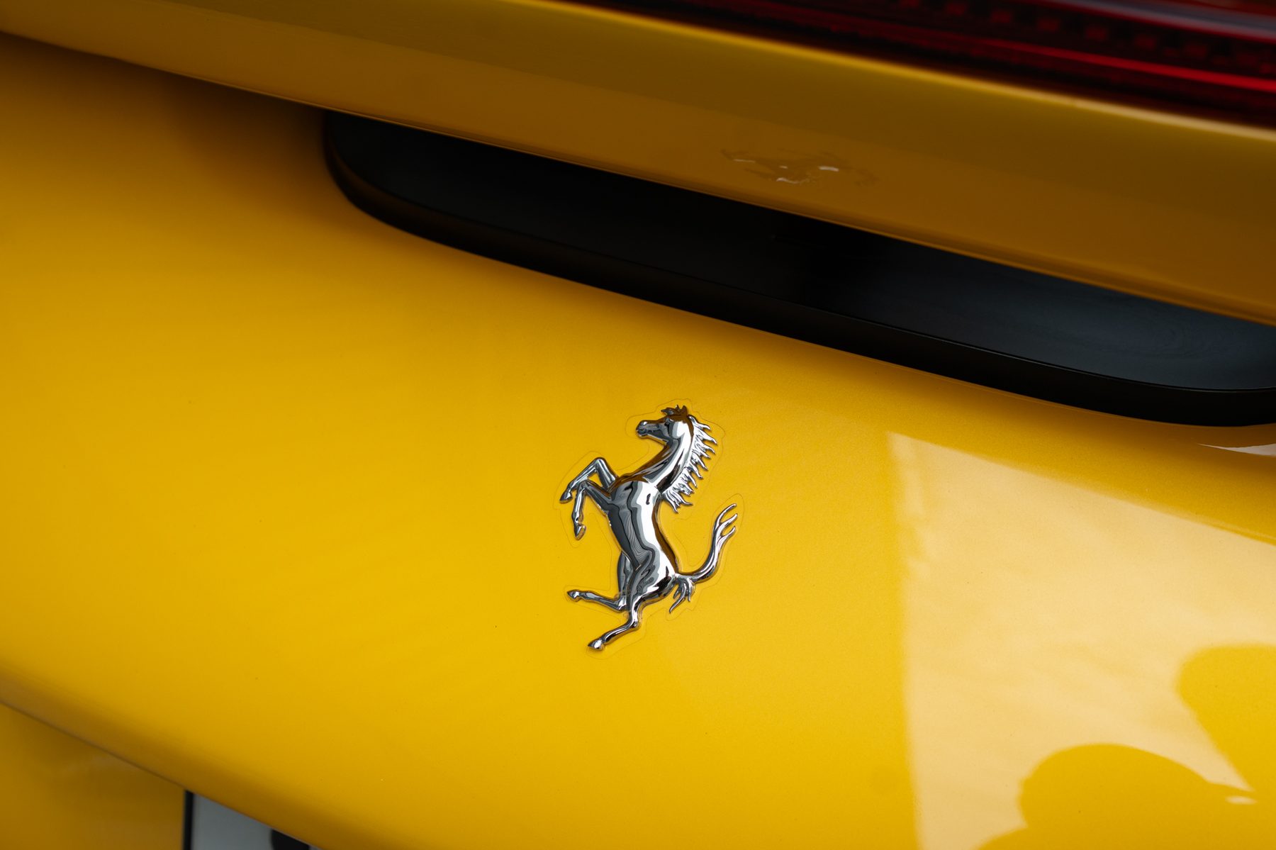 Ferrari F8 Spider — Tri-Coat Yellow (23)