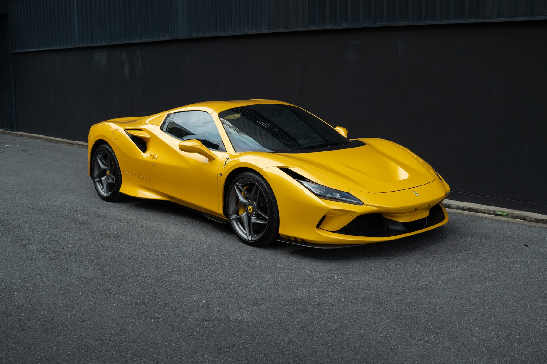 Ferrari F8 Spider — Tri-Coat Yellow (24)