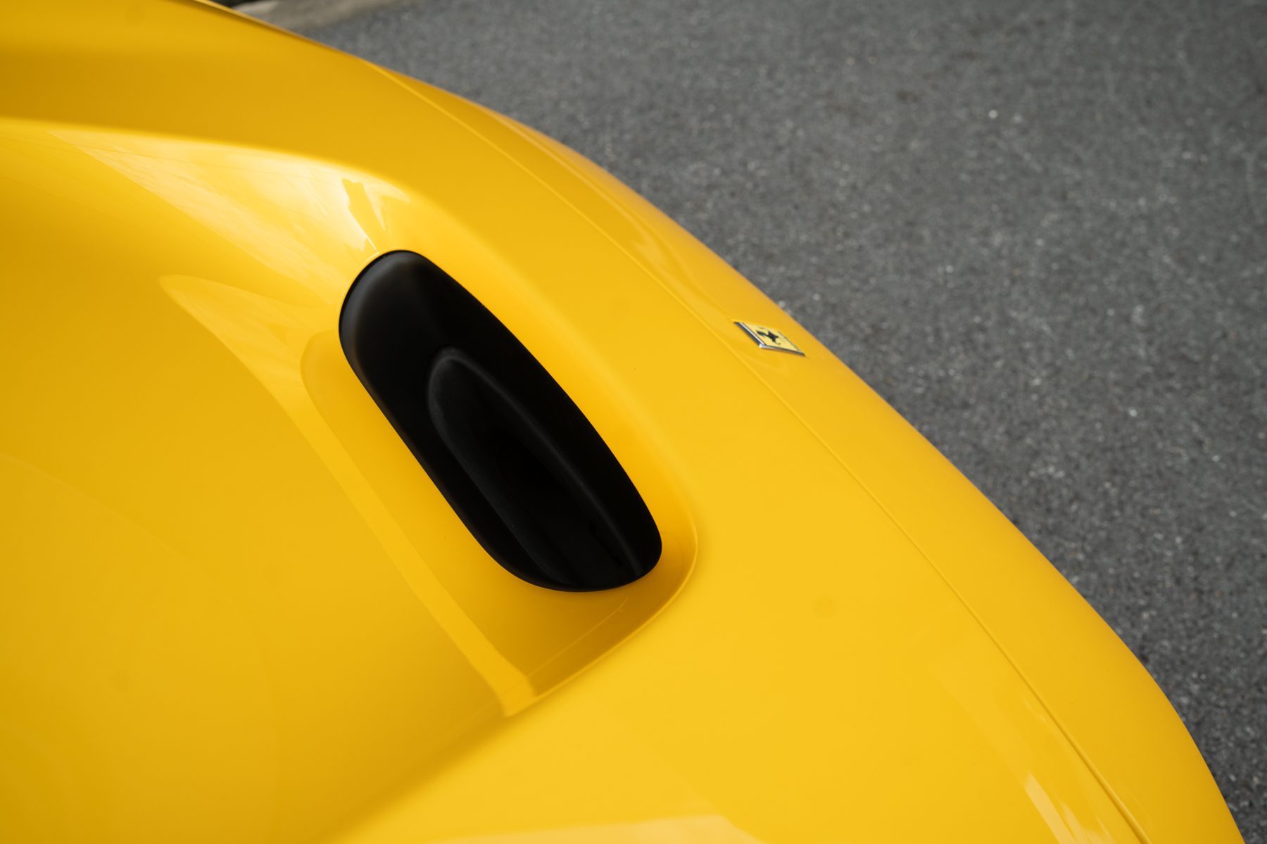 Ferrari F8 Spider — Tri-Coat Yellow (28)