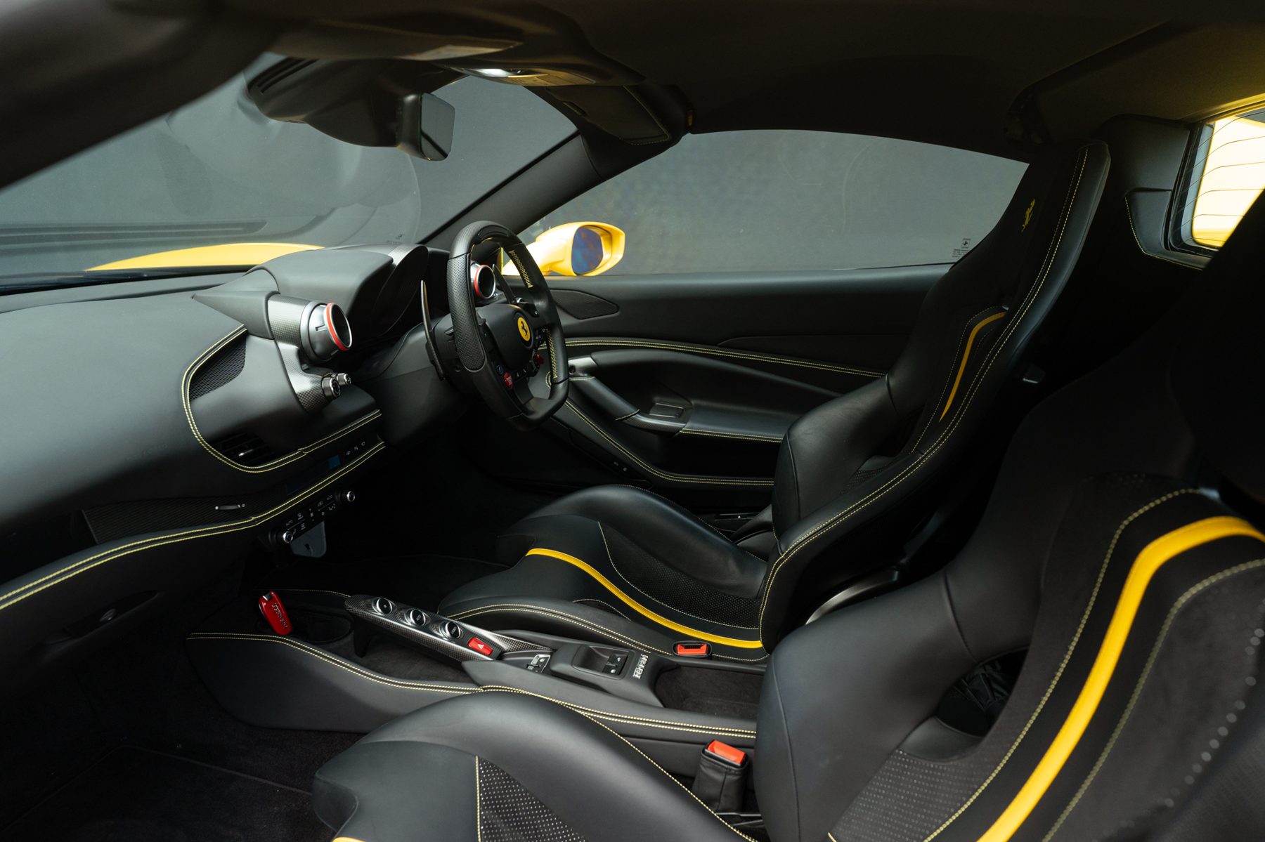 Ferrari F8 Spider — Tri-Coat Yellow (46)