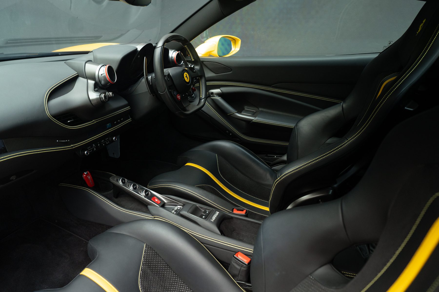 Ferrari F8 Spider — Tri-Coat Yellow (47)