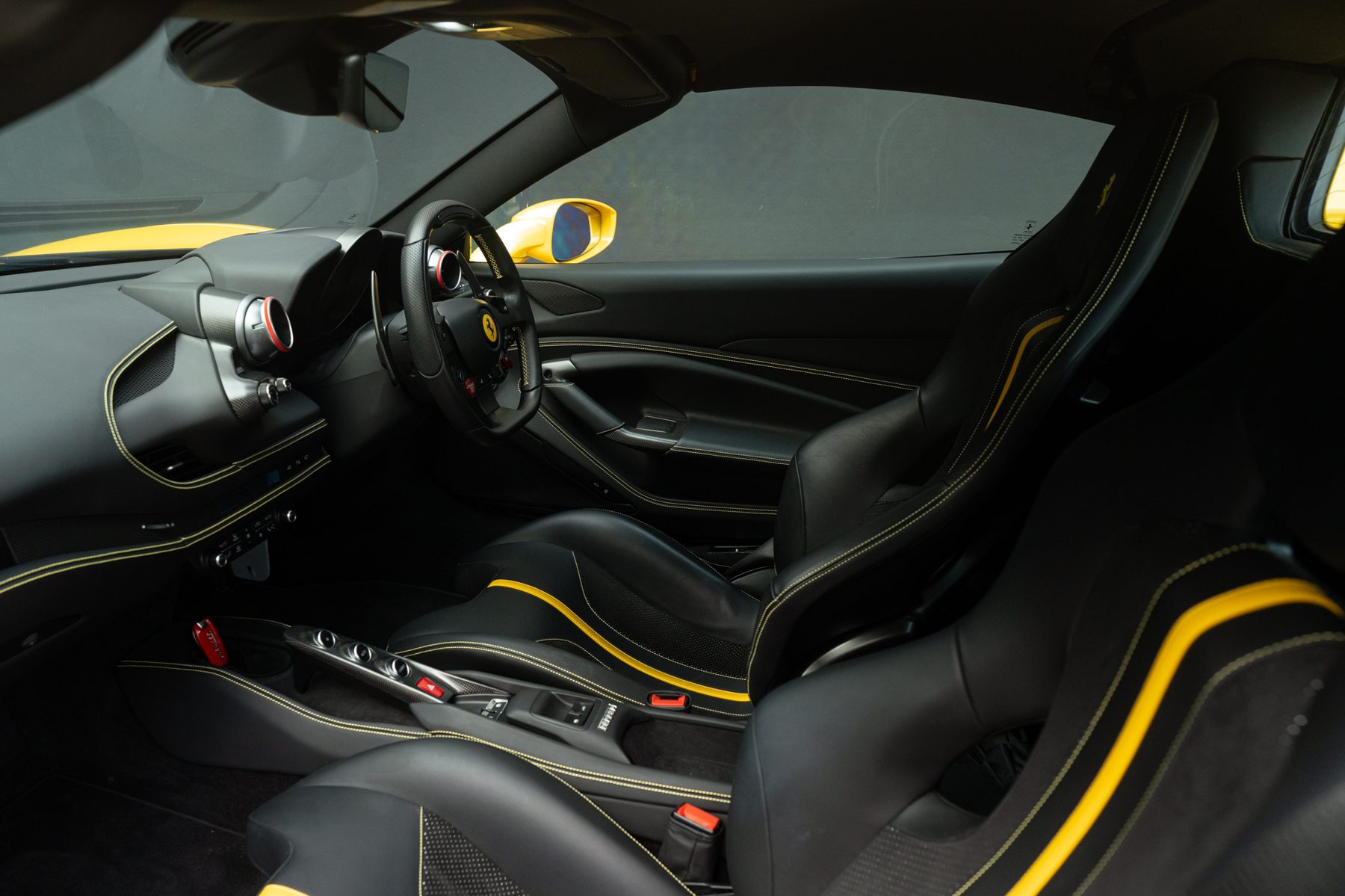 Ferrari F8 Spider — Tri-Coat Yellow (51)