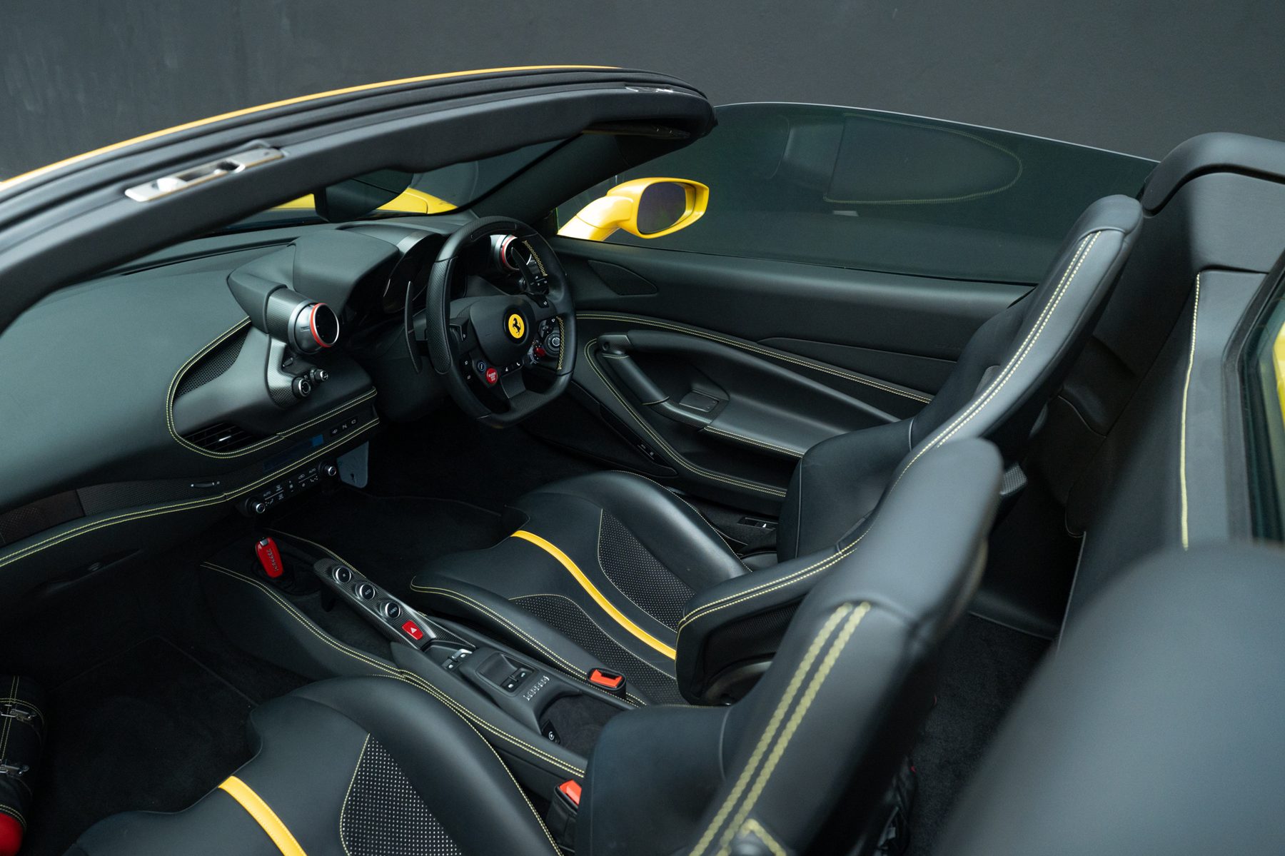 Ferrari F8 Spider — Tri-Coat Yellow (74)