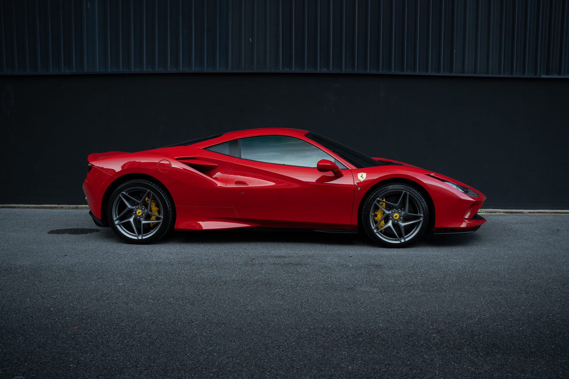 Ferrari F8 Tributo — side profile