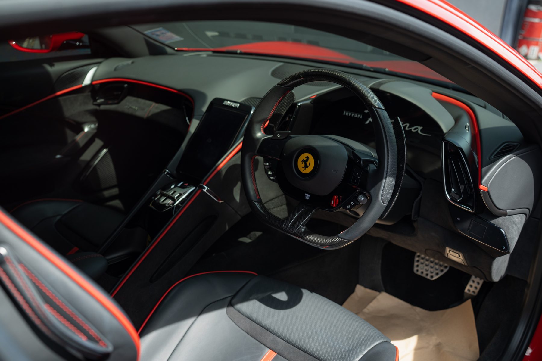 Ferrari Roma — Rosso Corsa (30)