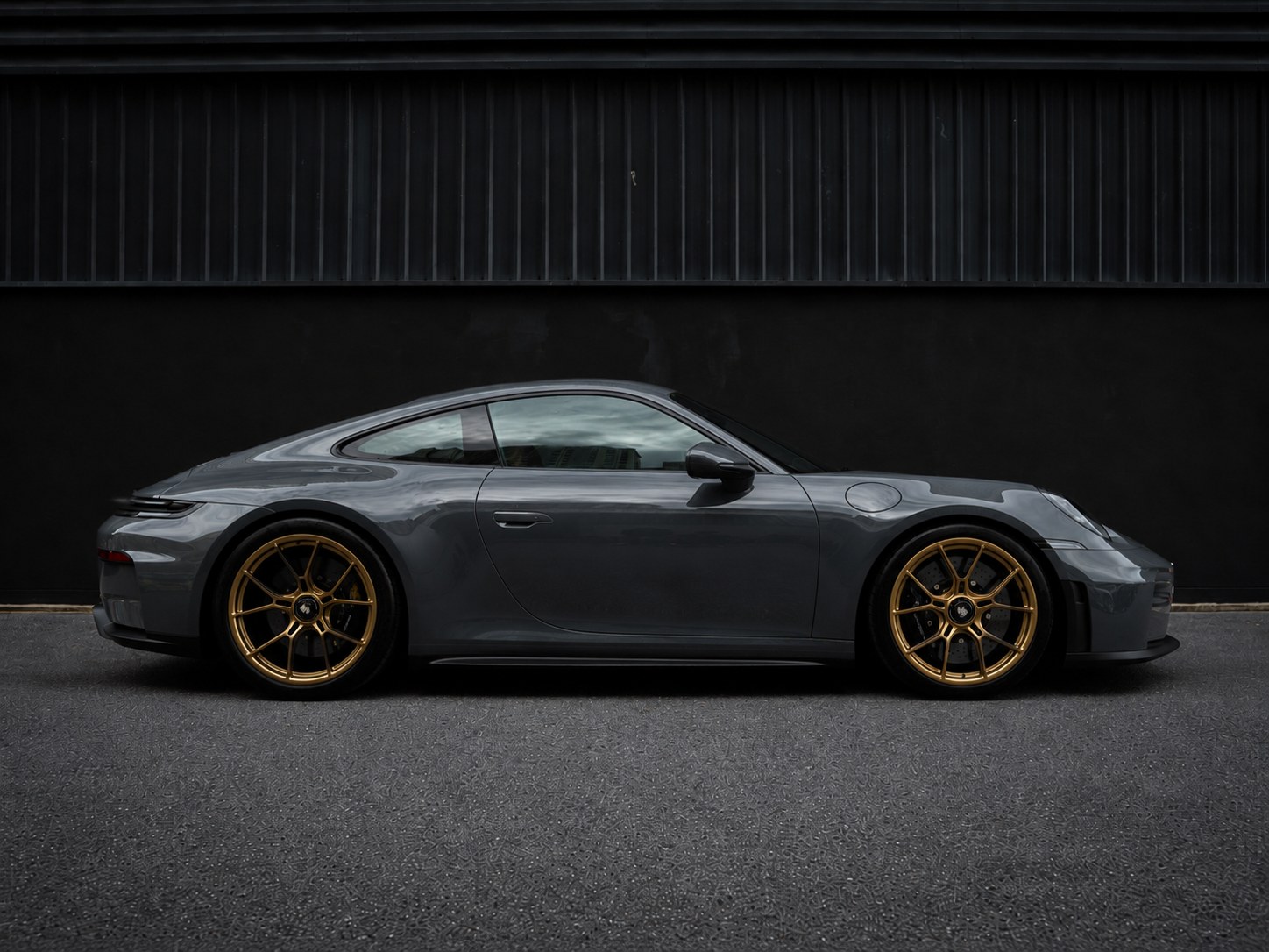 Porsche 911 GT3 Touring in Agate Grey