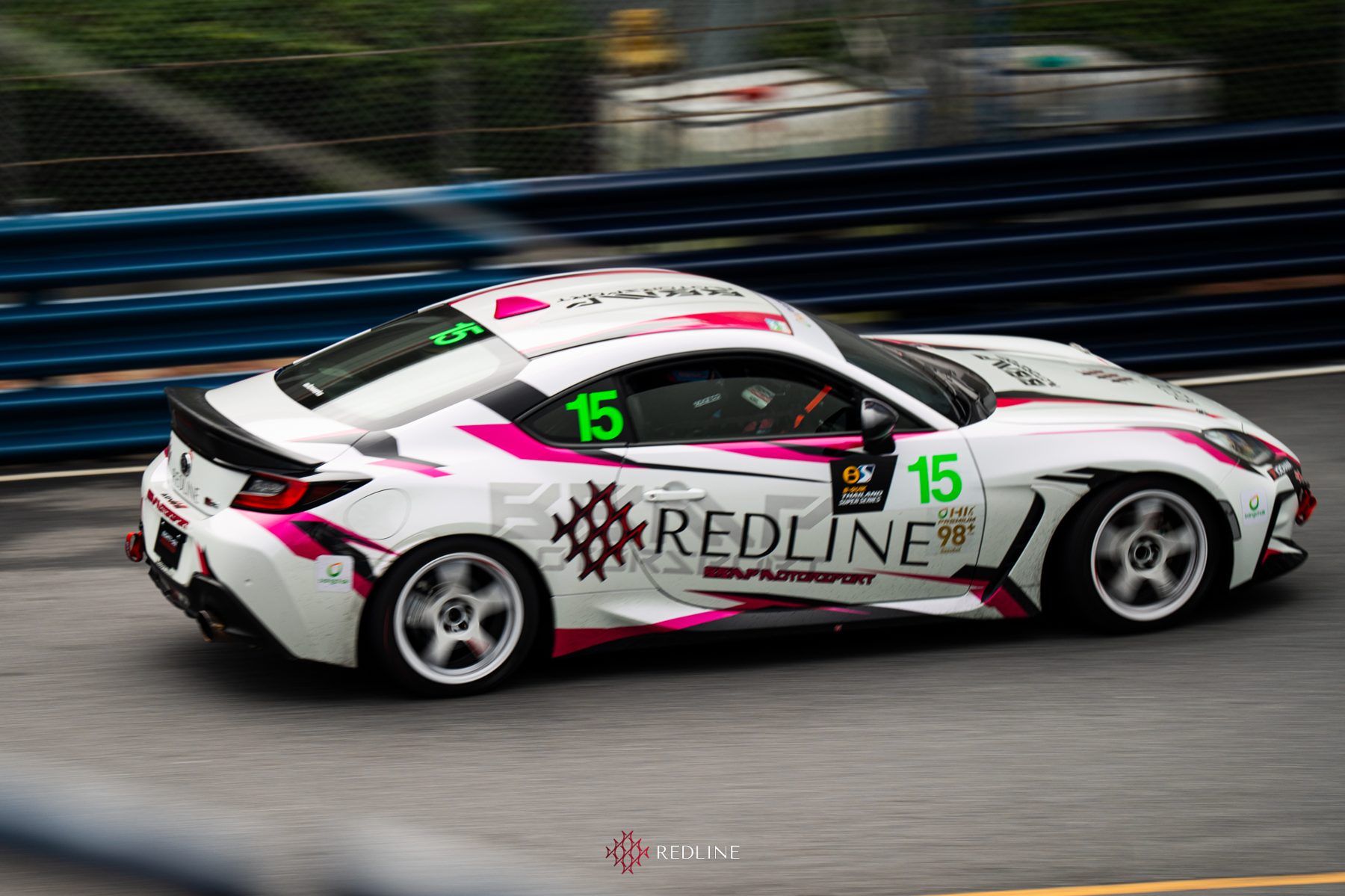 Redline BBMP GR86 #15 at speed on the Bangsaen street circuit