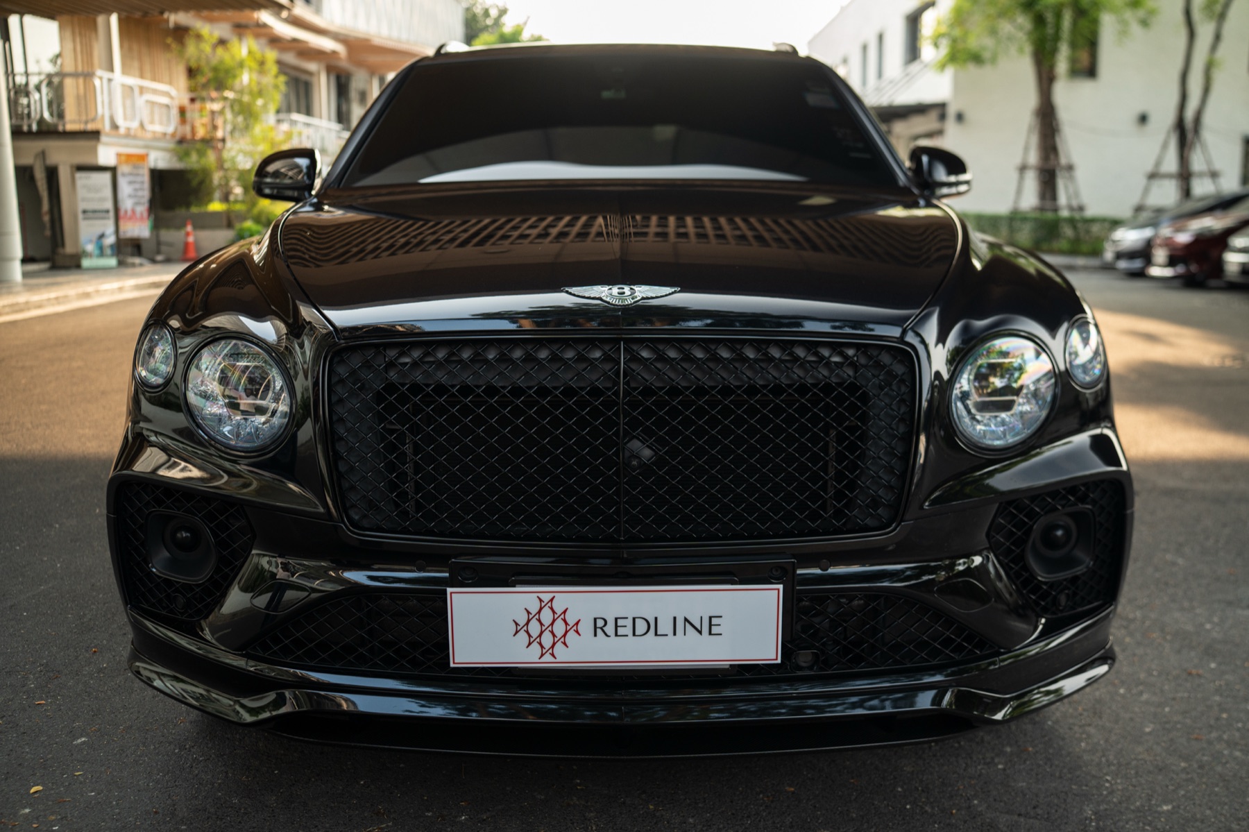 Bentayga head on