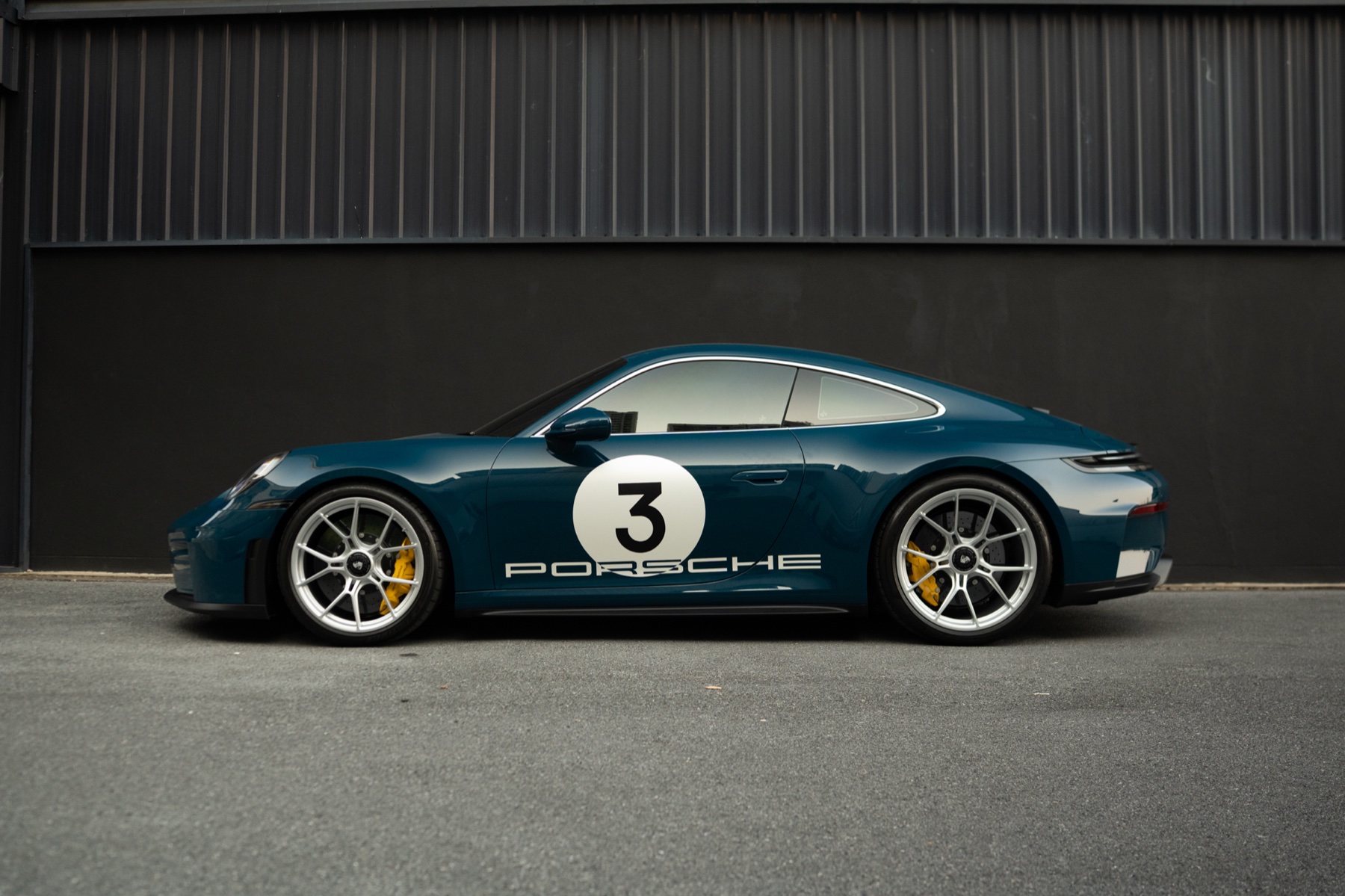 GT3 Touring side profile wide